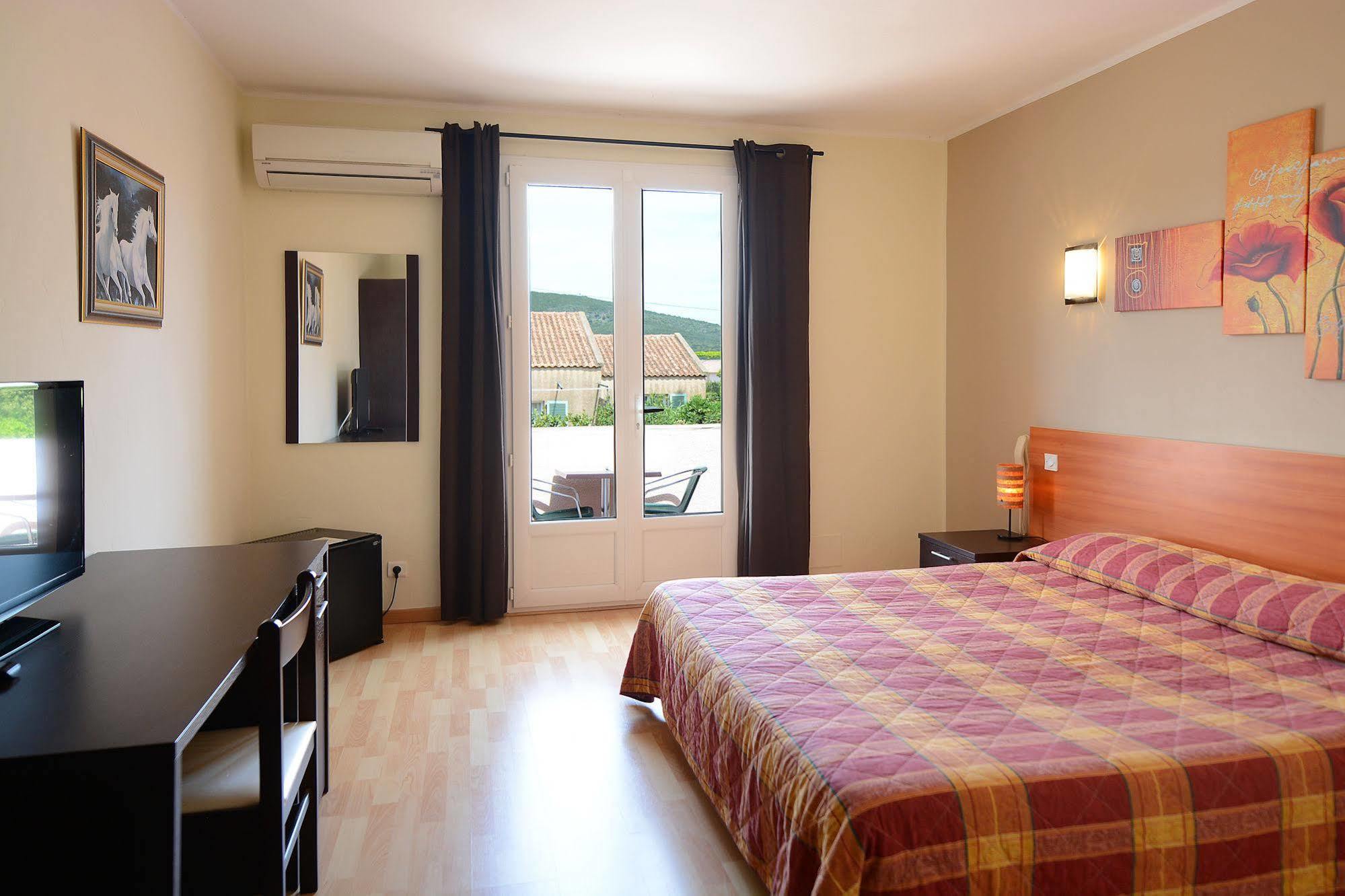 Hotel U Libecciu Macinaggio (Corsica)